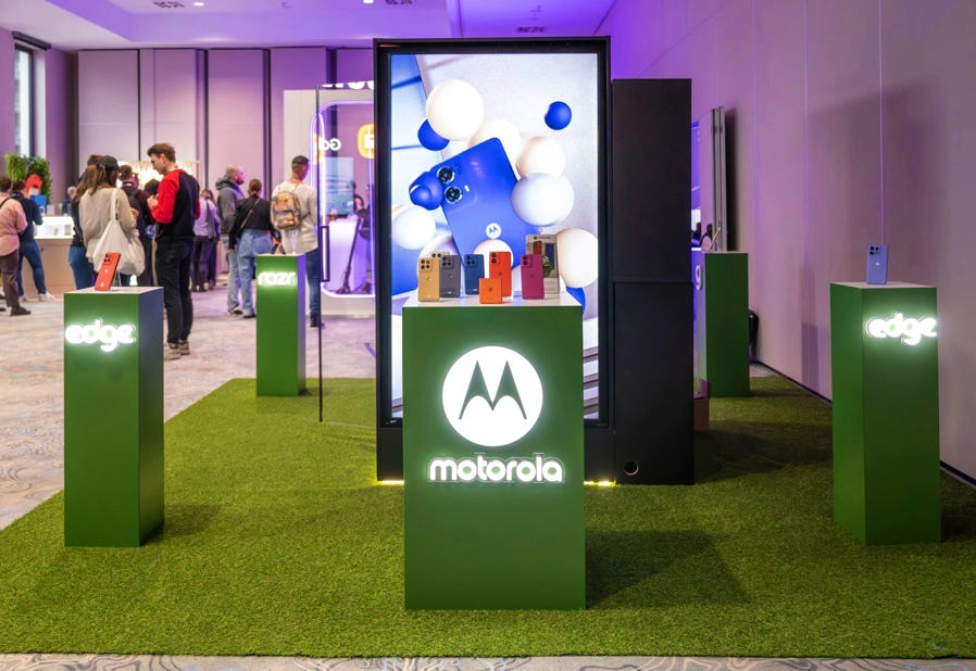 MOTOROLA
